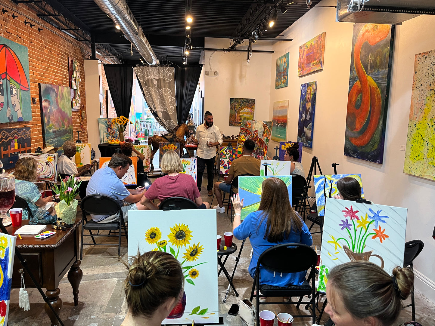 SIP & PAINT – ANYTIME, ANYTIME!