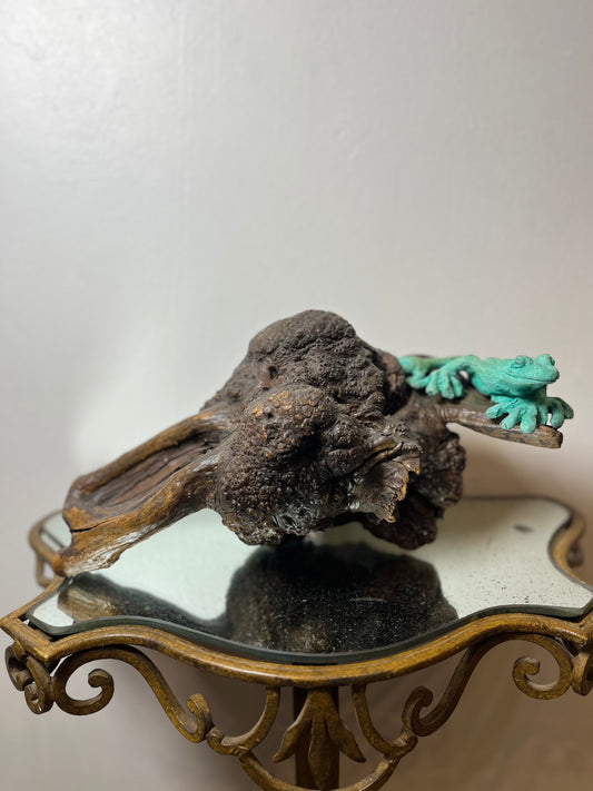 FROG ON A LOG